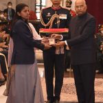 His wife Smt Suman Devi receiving Shaurya Chakra award from the President
